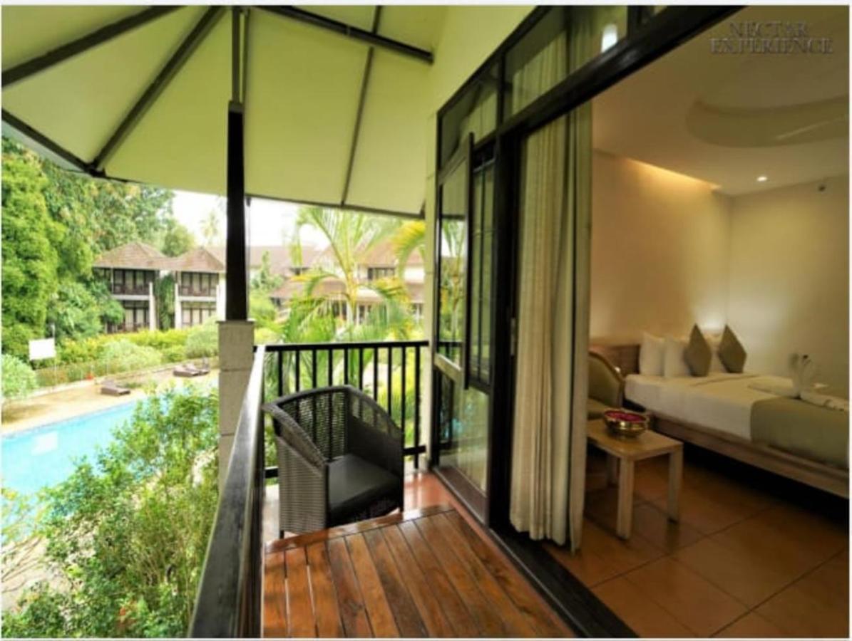 Hotel Whispering Waters Malayāttūr Exteriér fotografie