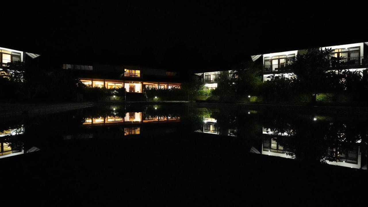 Hotel Whispering Waters Malayāttūr Exteriér fotografie